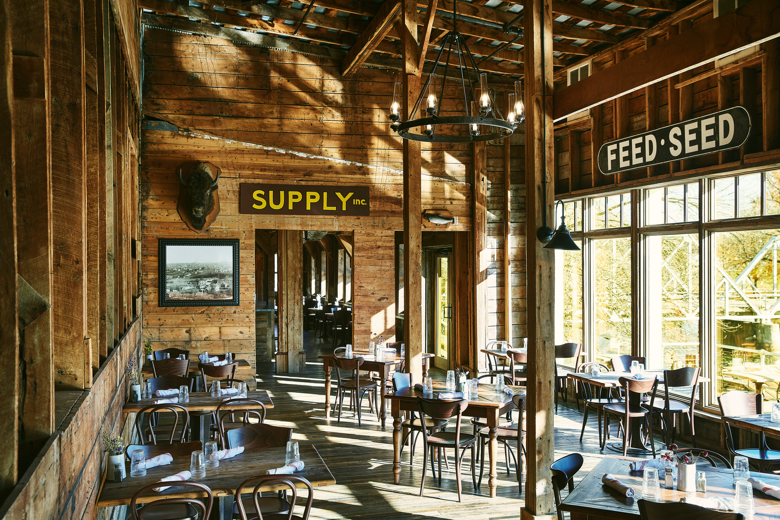 HiRes JPG-2021_FinleyFarms_TheOzarkMill_Restaurant_45 (1)