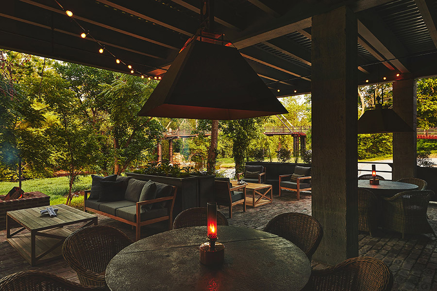 4K Ultra HD JPG-2022_FinleyFarms_TheOzarkMill_TheGarrison_0008_900x600 patio at the garrison